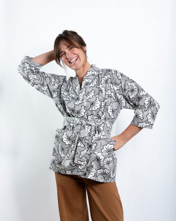 Unisex Oversized Lightweight Kimono-Style Jacket Noir Garden (M) - Image 2