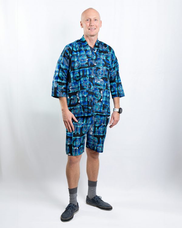 Unisex Oversized Lightweight Kimono-Style Jacket Ocean flow (M) - Image 2